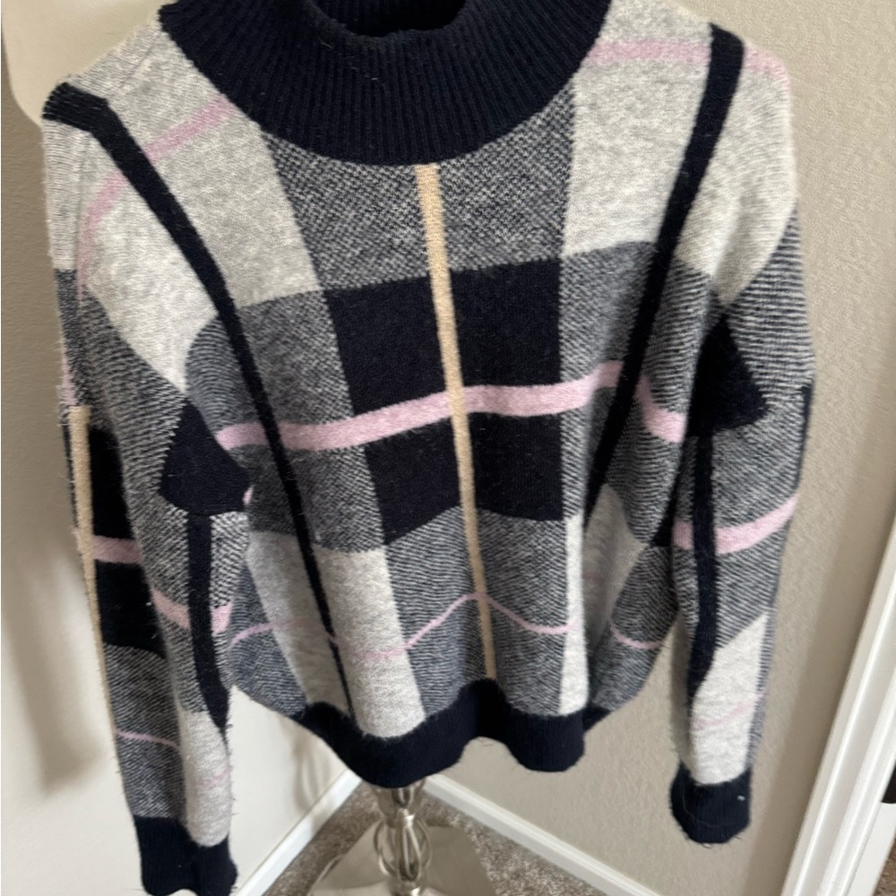 Plaid Women's Sweater - Black, Gray, Pink